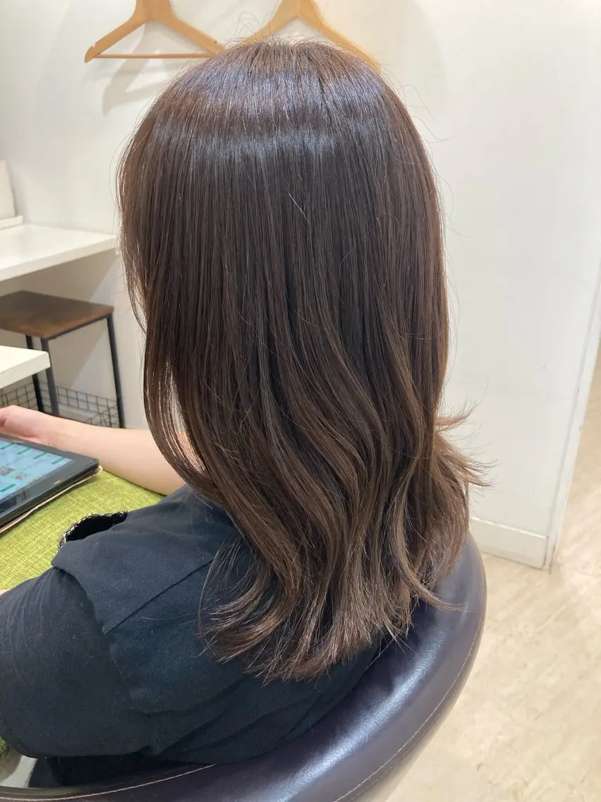 ミディアム カラー カット ヘアカラー 韓国風⭐️くびれヘア 🍀高津かえでのヘアスタイル