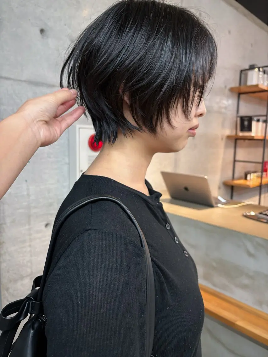ショート ショートヘア ウルフカット son hair HIROEのヘアスタイル