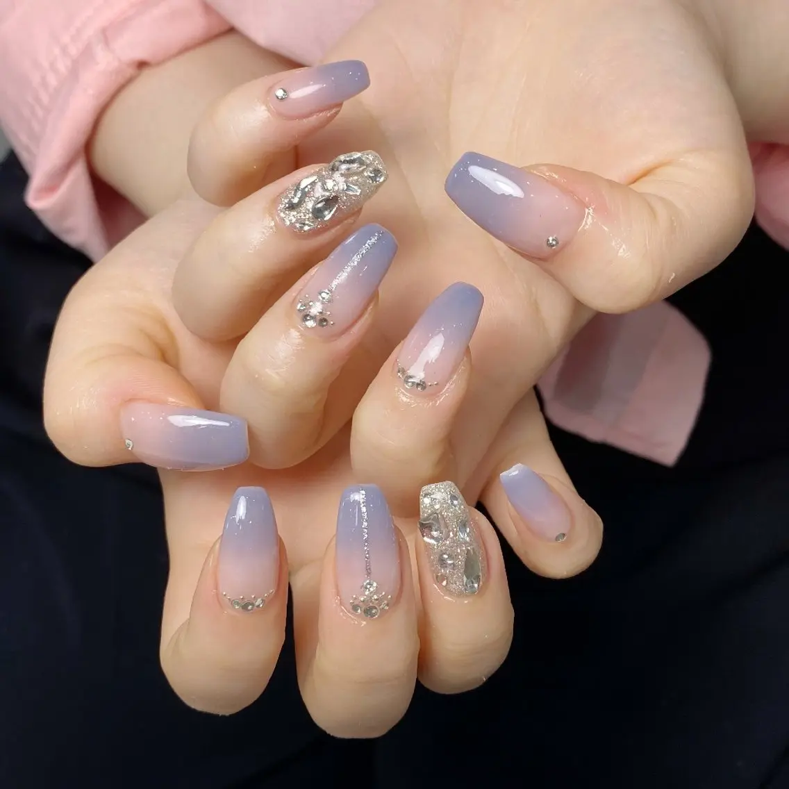 ネイル チークネイル フレンチネイル ジェルネイル ガーリー キラキラネイル ハンドネイル UM Nail Salonのネイルデザイン