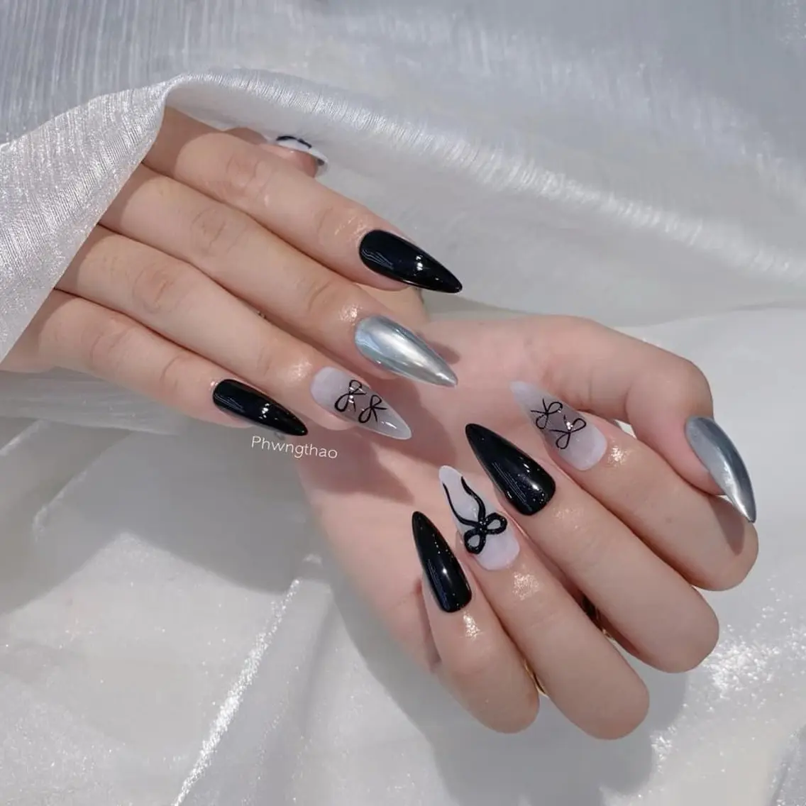 ネイル シンプルネイル akina nailsのネイルデザイン