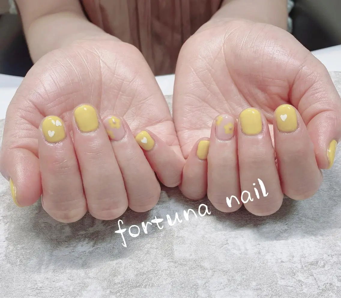 ネイル Nail •Head スパFortunaのネイルデザイン