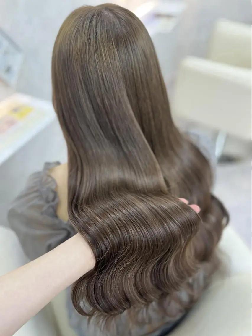 ☘️🧚🏻透明感オリーブカラー🧚🏻☘️ブリーチ無しワンカラー✨1stepトリートメント付き✨の写真