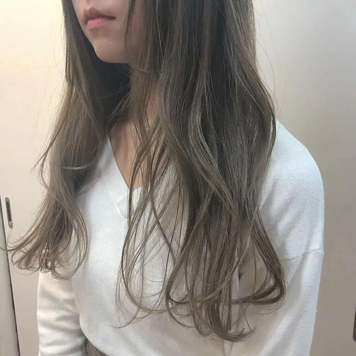 カラー ブリーチ グラデーションカラー クニモトハルナ ボブ/柔らかカラーのヘアスタイル