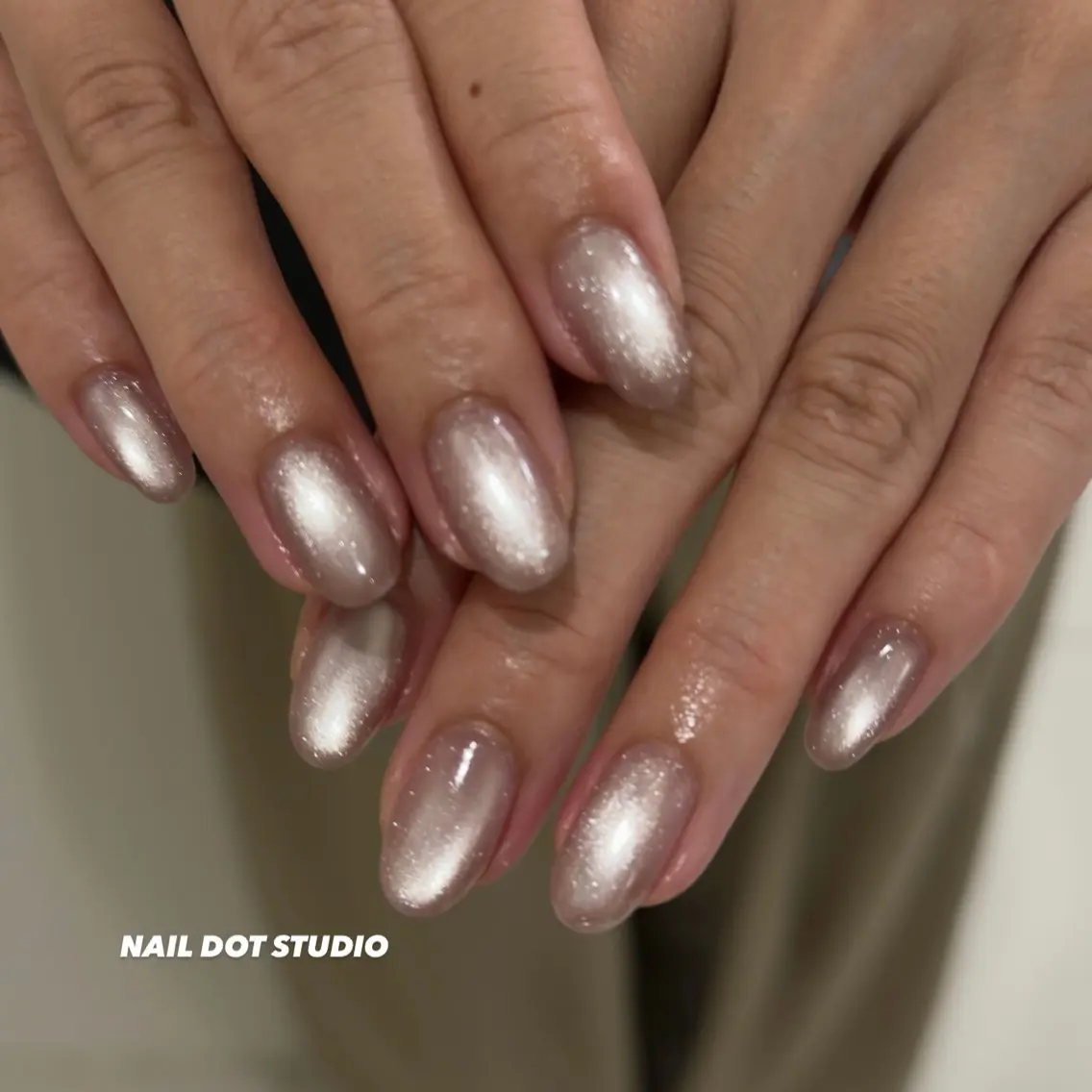 ネイル ハンドネイル NAILDOTSTU DIO SEINAのネイルデザイン