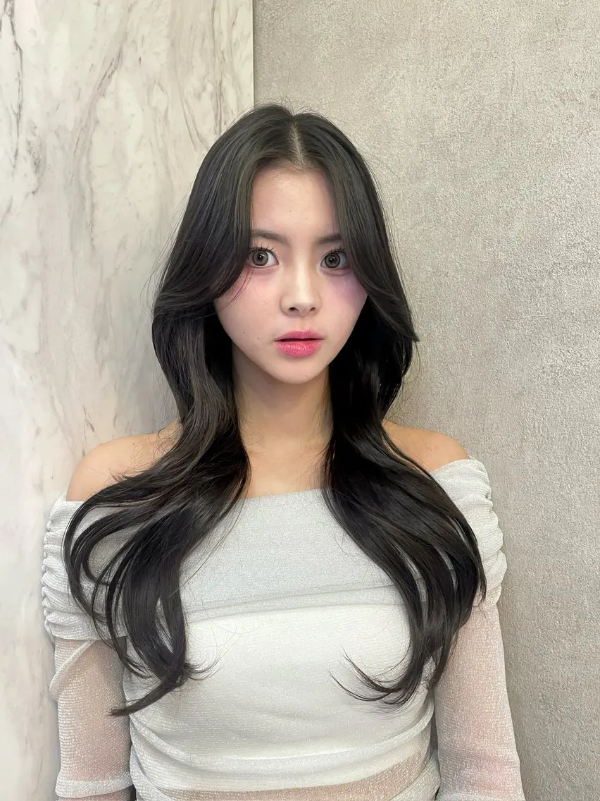 ロング カラー くびれヘア カット ヘアカラー トリートメント ハッシュカット/ 水光艶カラー/RINのヘアスタイル