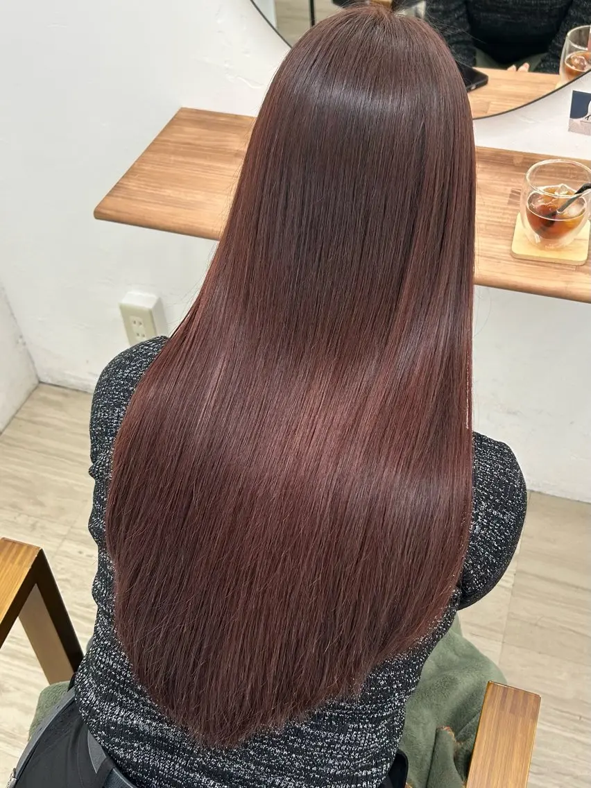 ロング ヘアカラー 白澤 彩恵のヘアスタイル