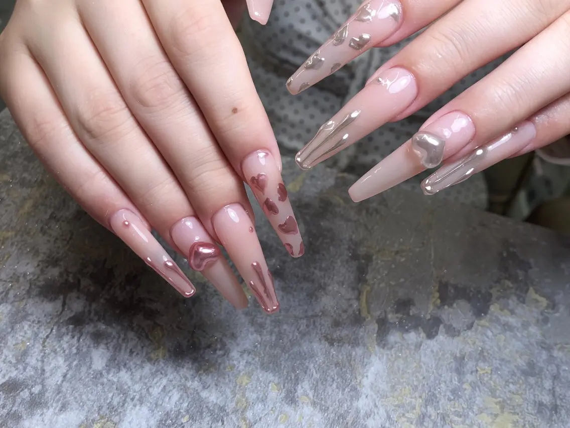 ネイル ハンドネイル Glow Minamiのネイルデザイン