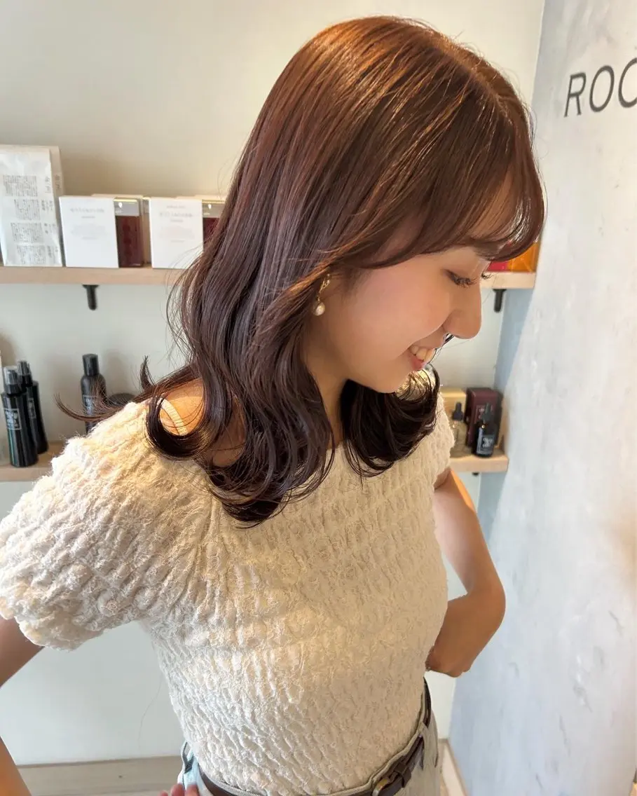 ミディアム カラー kanami - ROCCO -のヘアスタイル