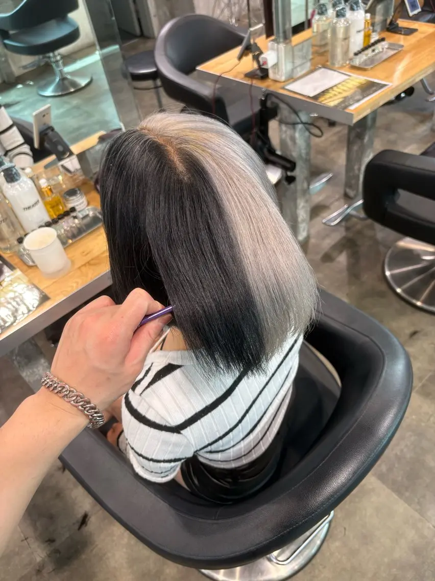ショート カラー デザインカラー ツートーンカラー ボブ 💎Chisa/ カラー特化💎のヘアスタイル