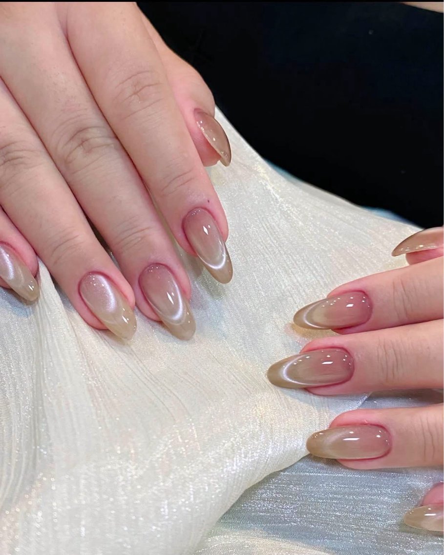 ネイル オーロラネイル 氷ネイル・うるうるネイル 韓国ネイル 水色 夏ネイル ハンドネイル キラキメ 博多nail💅のネイルデザイン