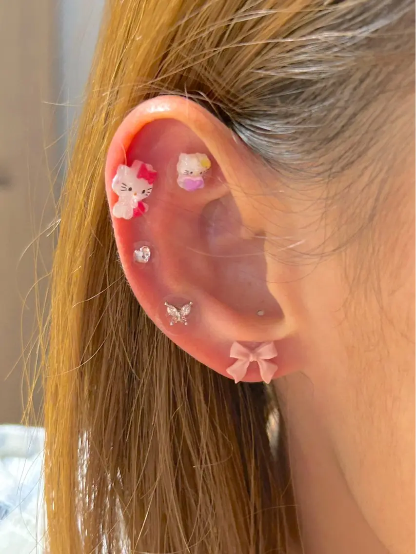 耳ツボjewelry付け放題💎👂🏼💚の写真