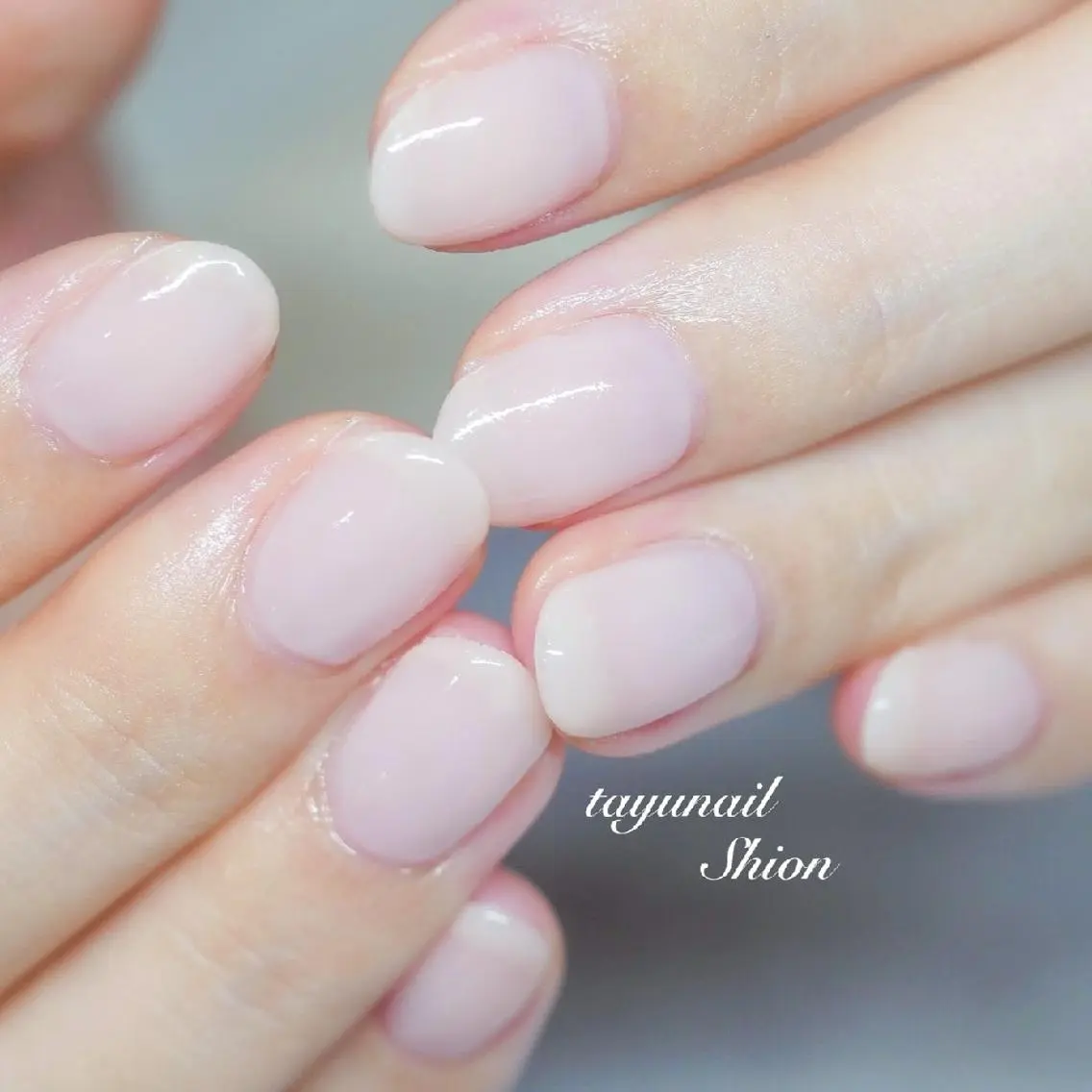ネイル ブルー ジェルネイル ワンカラーネイル パラジェル ショートネイル ネイルサロン 【たゆnail】のネイルデザイン