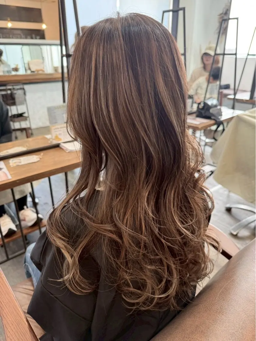 カラー ハイライトカラー YURA bisou hairのマツエク・マツパデザイン