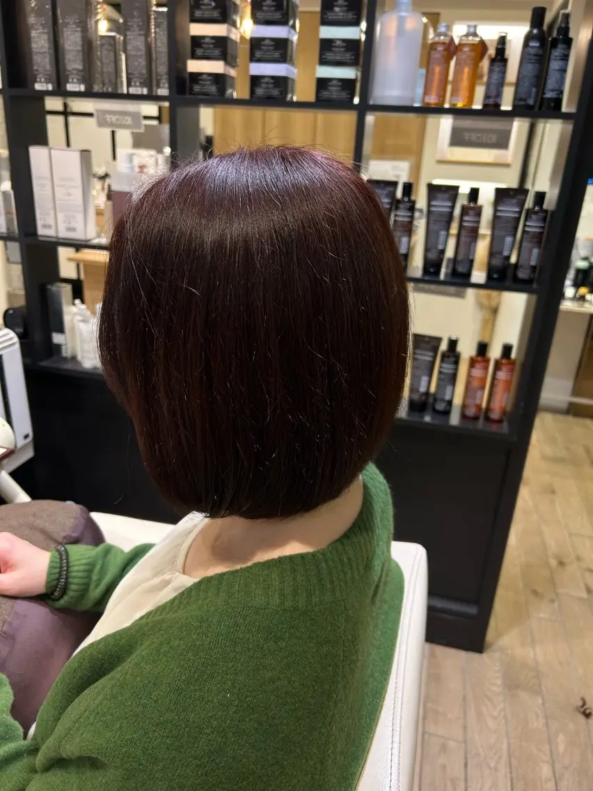 ショート ボブ 梅沢 優羽のヘアスタイル