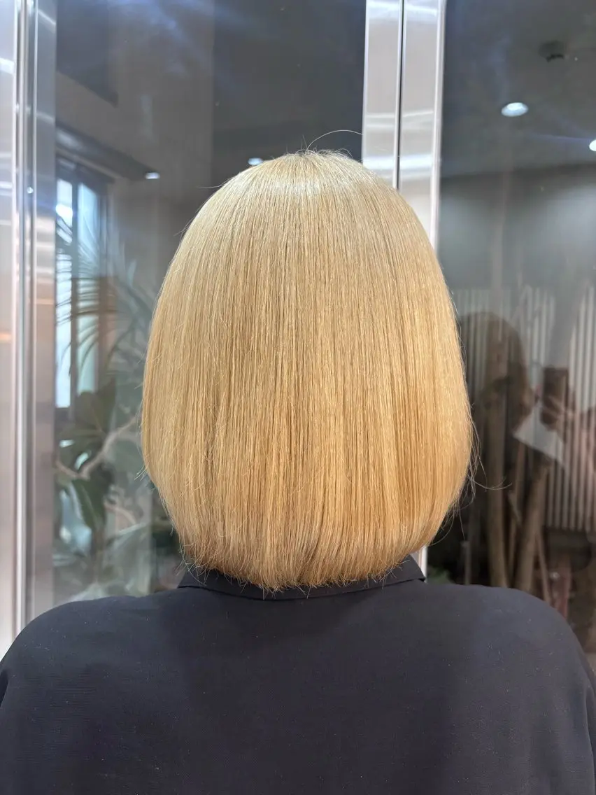 ショート ヘアカラー 可愛いベージュ& ブラウン🧸なぎさのヘアスタイル