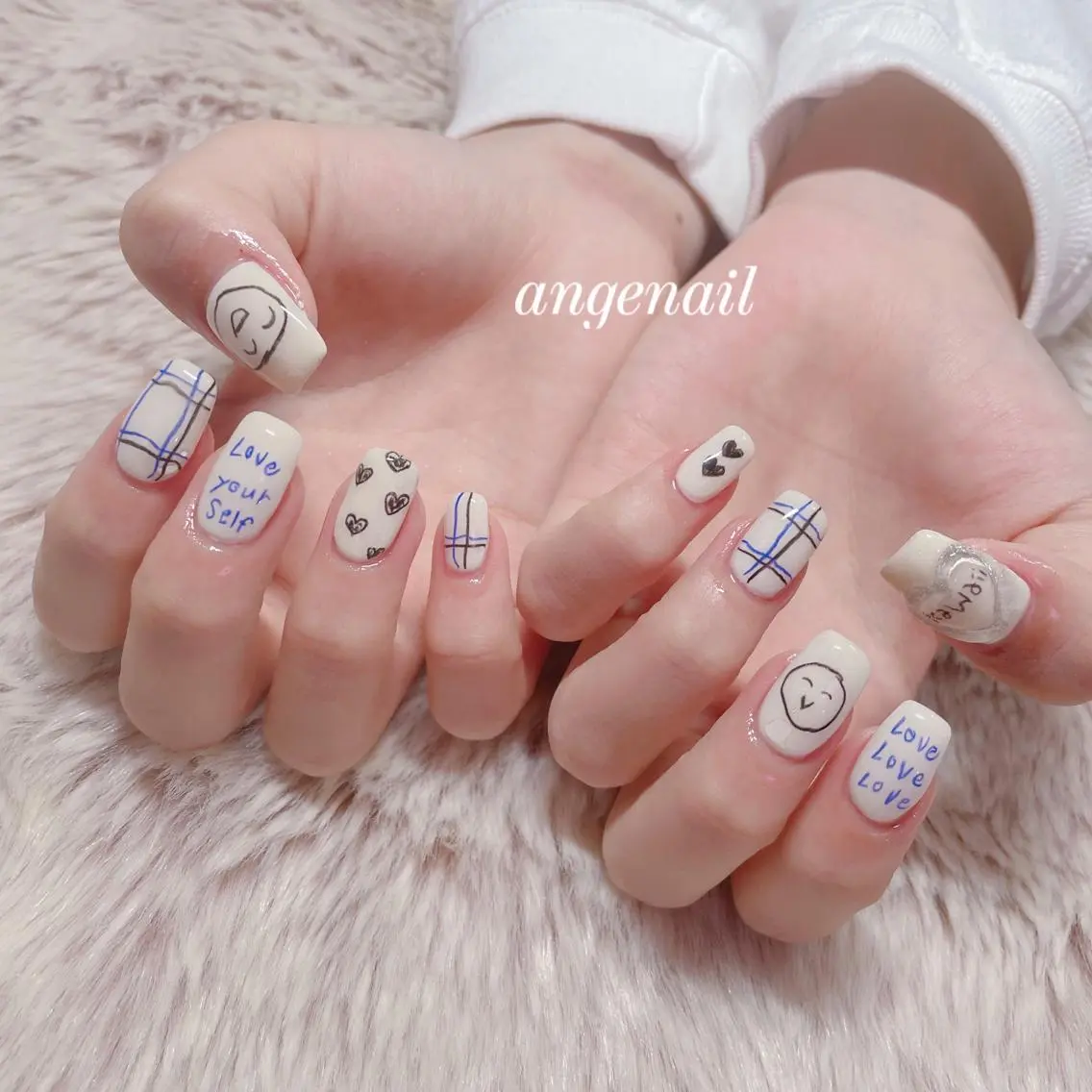 ネイル ハンドネイル オーナーネイリスト MAKIのネイルデザイン