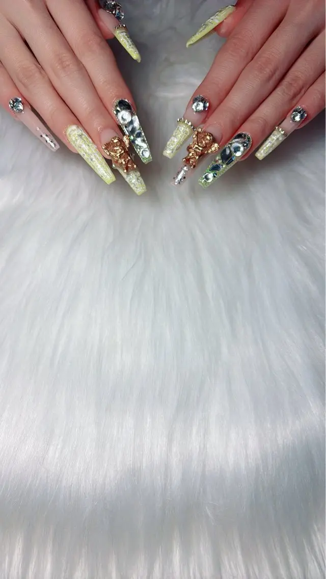 ネイル ロングネイル ハンドネイル Kayo 💅のネイルデザイン