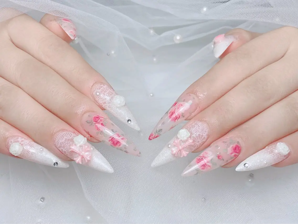 ネイル アートネイル オーロラネイル フレンチネイル ジェルネイル グラデーション ハンドネイル Sora nail 長さ出し専門店のネイルデザイン