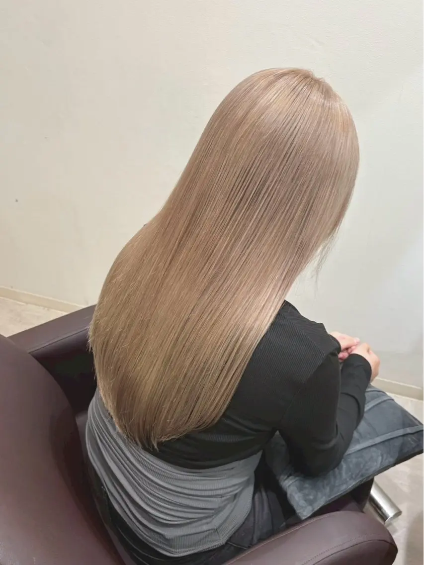 【ケアブリーチ🌿】艶ケアブリーチカラー+超音波TOKIO5step内部補修トリートメント🤍の写真
