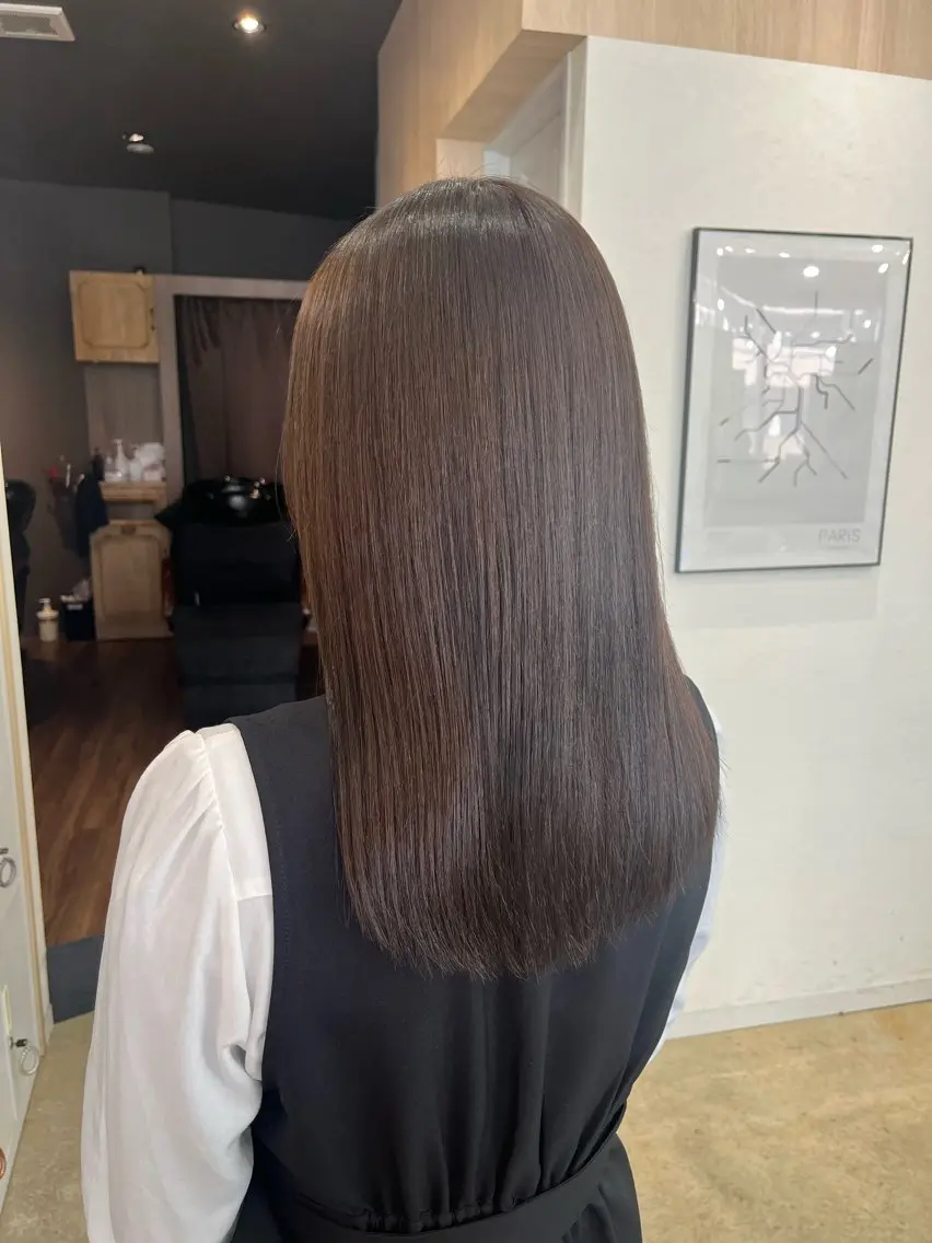 セミロング パーマ カット ヘアカラー 縮毛矯正 トリートメント 🪽髪質改善縮毛矯正 🤍MIU🤍のヘアスタイル