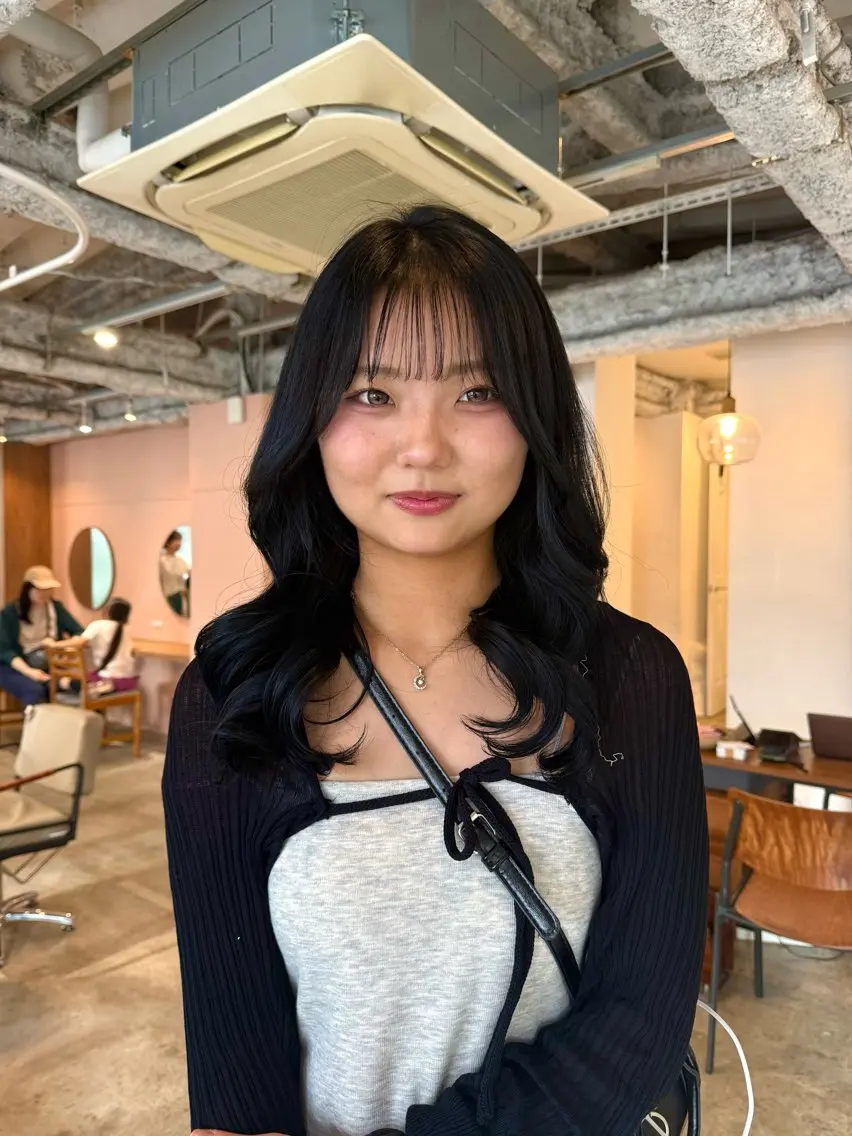 セミロング カラー ヘアカラー Miyu .のヘアスタイル
