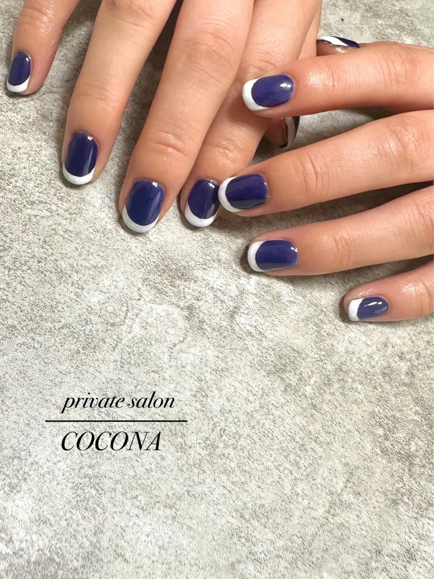 ネイル フレンチネイル ネイビー プライベートサロン nailcoconaのネイルデザイン