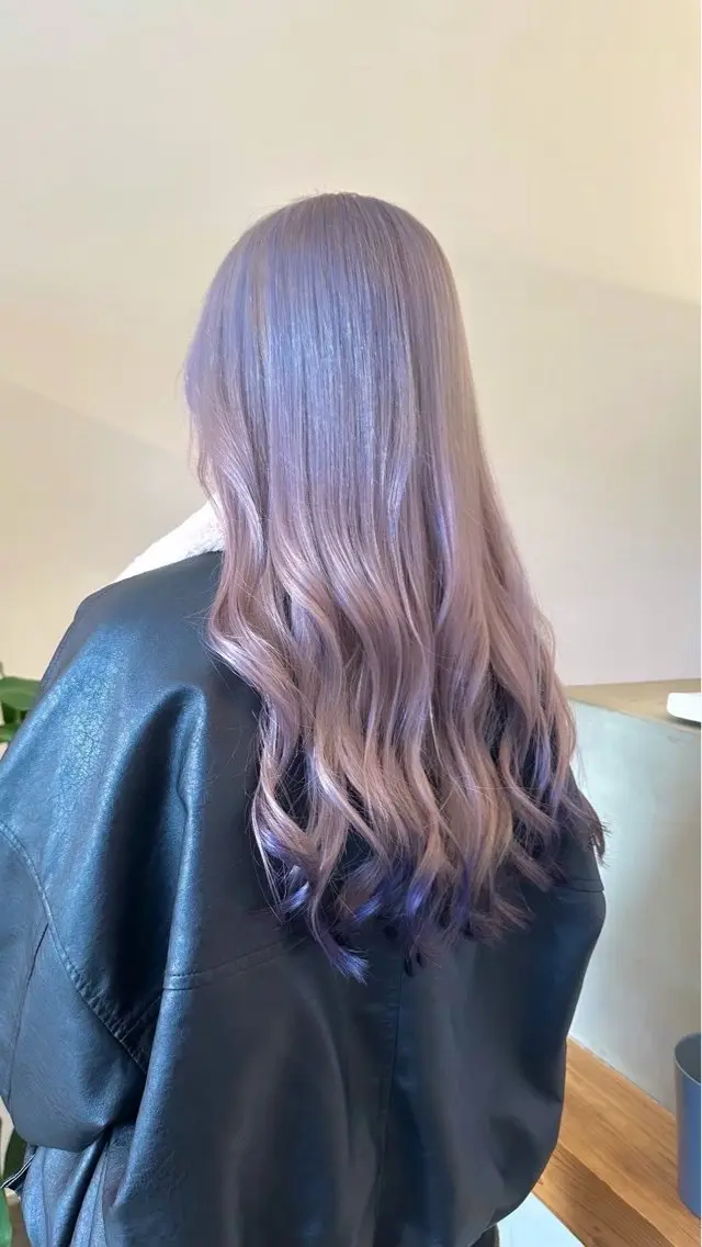 ロング パープルカラー ヘアカラー 🔥透明感&艶感カラ ー🔥蕾人のヘアスタイル