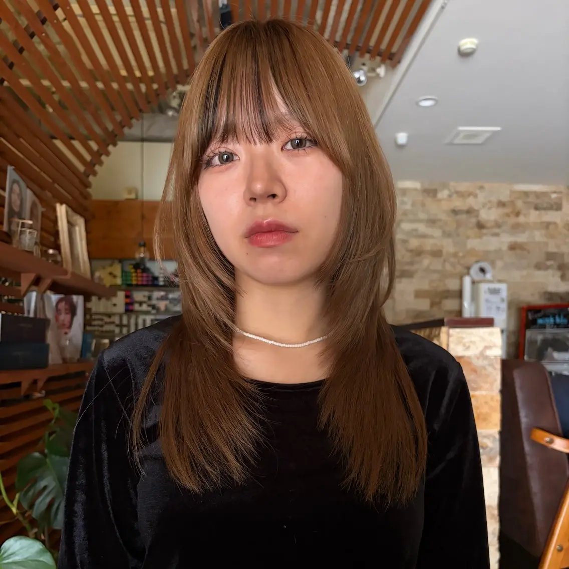 ロング 顔まわりレイヤー レイヤーカット 小顔カット カット レイヤー/透明感 カラー/ホノカのヘアスタイル