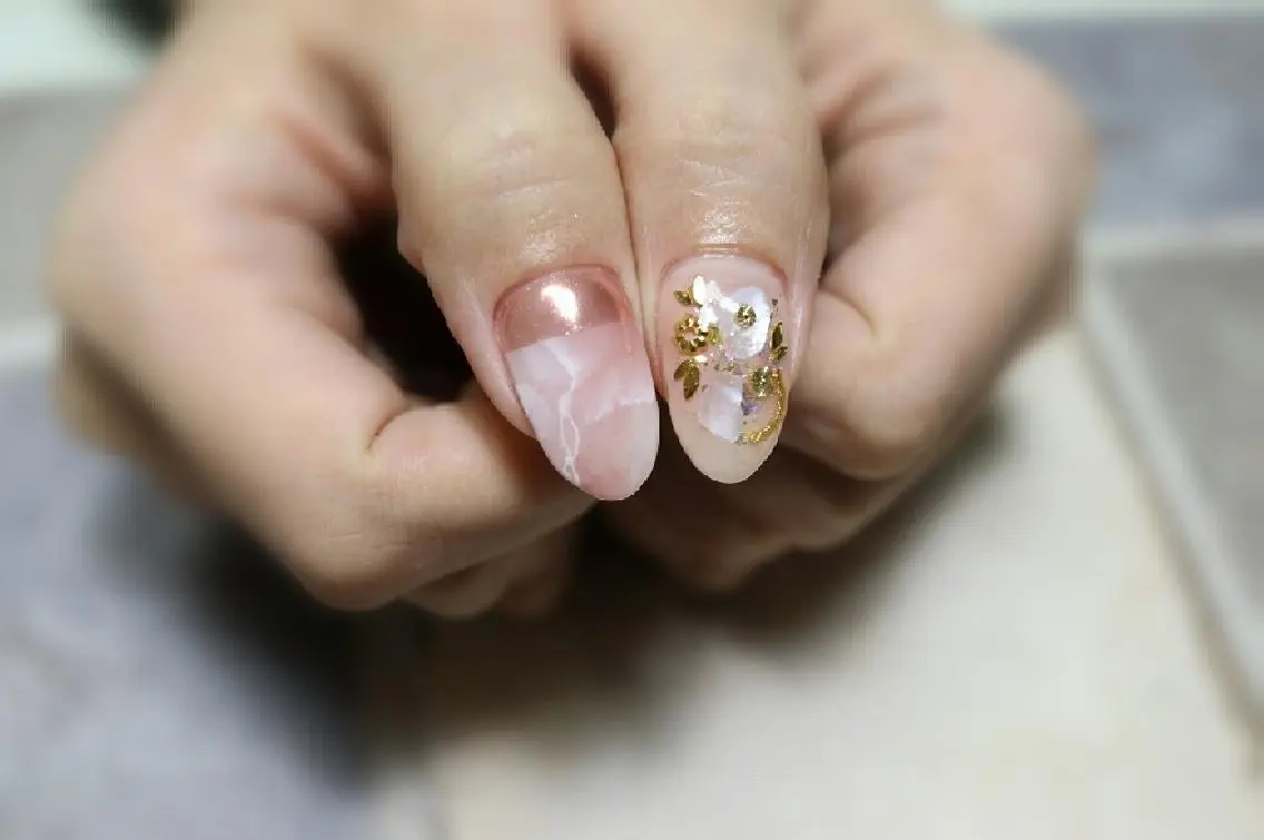 ネイル ニュアンスネイル esplendor  小野寺のネイルデザイン