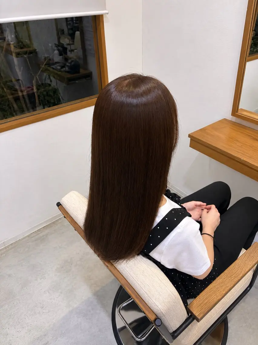 セミロング チョコレートブラウン ヘアカラー J'ADORE 透明 感/艶カラー/はるかのヘアスタイル