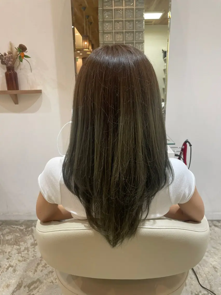 ミディアム ヘアカラー 宮田 蒼空のヘアスタイル