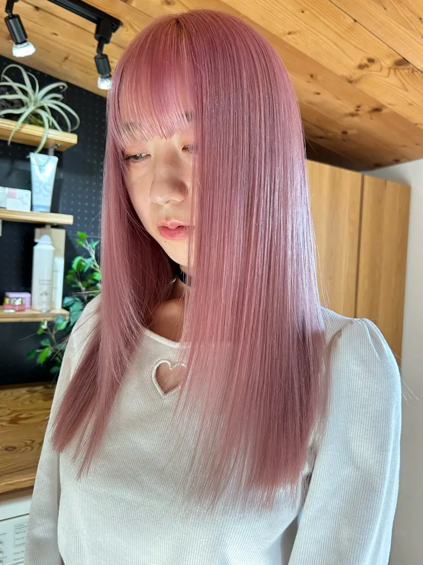 ロング カラー ピンクカラー カット ヘアカラー トリートメント 🧸艶々韓国ヘア 🧁mizunaのヘアスタイル