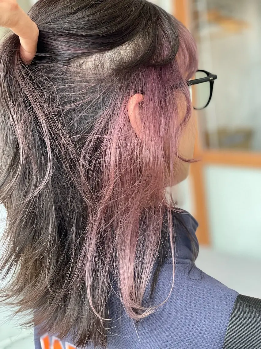 セミロング カラー ベージュカラー ブリーチ ピンクカラー ピンクベージュ 顔周りカット ヘアカラー トリートメント Snaly カラー特化ページのヘアスタイル