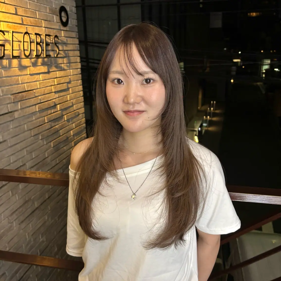 ロング 津上 恵美のヘアスタイル