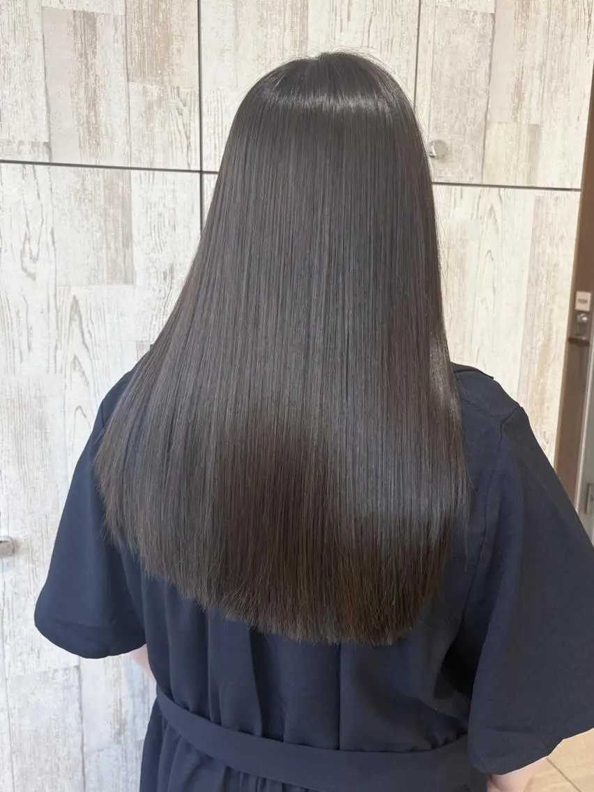 【地毛馴染ませカット込み✂️✨】 シールエクステ　55cm/80枚の写真