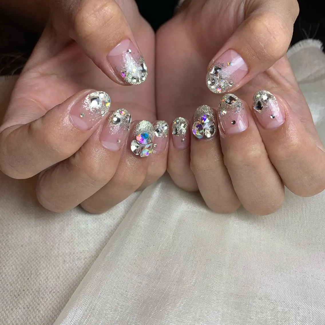 ネイル 里見 麗のネイルデザイン
