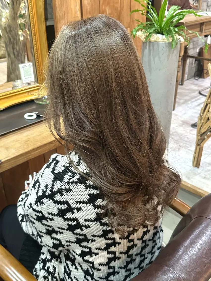ロング カラー ベージュカラー ブリーチ トリートメント ヘアカラー トリートメント 山之内匠/艶カラー/ ハイトーン/ブリーチのヘアスタイル