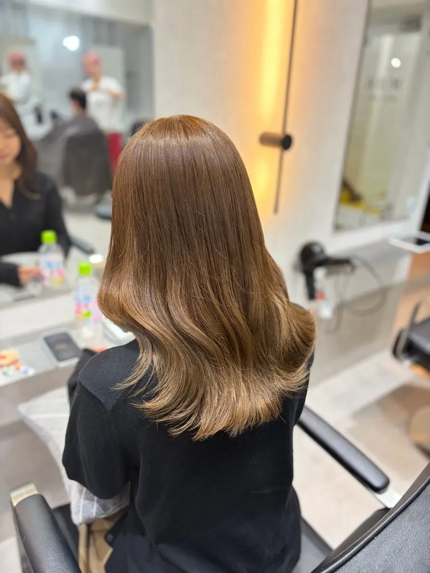 ミディアム REM 新宿 / 布施 有希のヘアスタイル