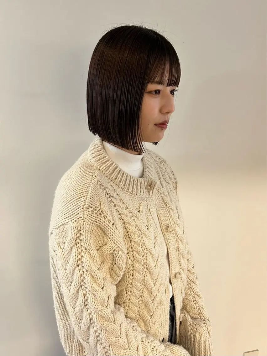 ショート ボブ 顔まわりレイヤー 顔周りカット レイヤーカット nonoka オリーブ/レイヤーのヘアスタイル