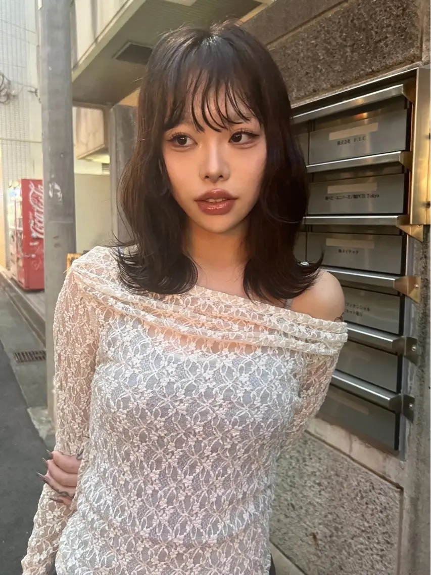 セミロング 外ハネヘア モードレイヤー/ボブ Rikuのヘアスタイル