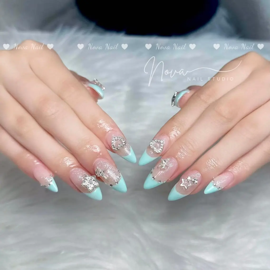 ネイル アートネイル ジェルネイル 韓国ネイル ニュアンスネイル ハンドネイル Luna Nail.Novaのネイルデザイン