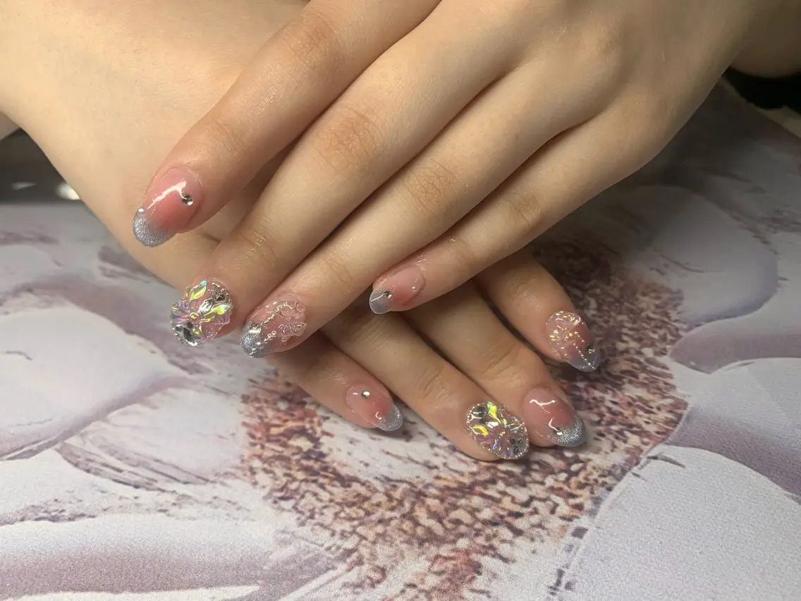 ネイル フレンチネイル ジェルネイル 韓国ネイル マグネットネイル マグネットフレンチ akina nailsのネイルデザイン