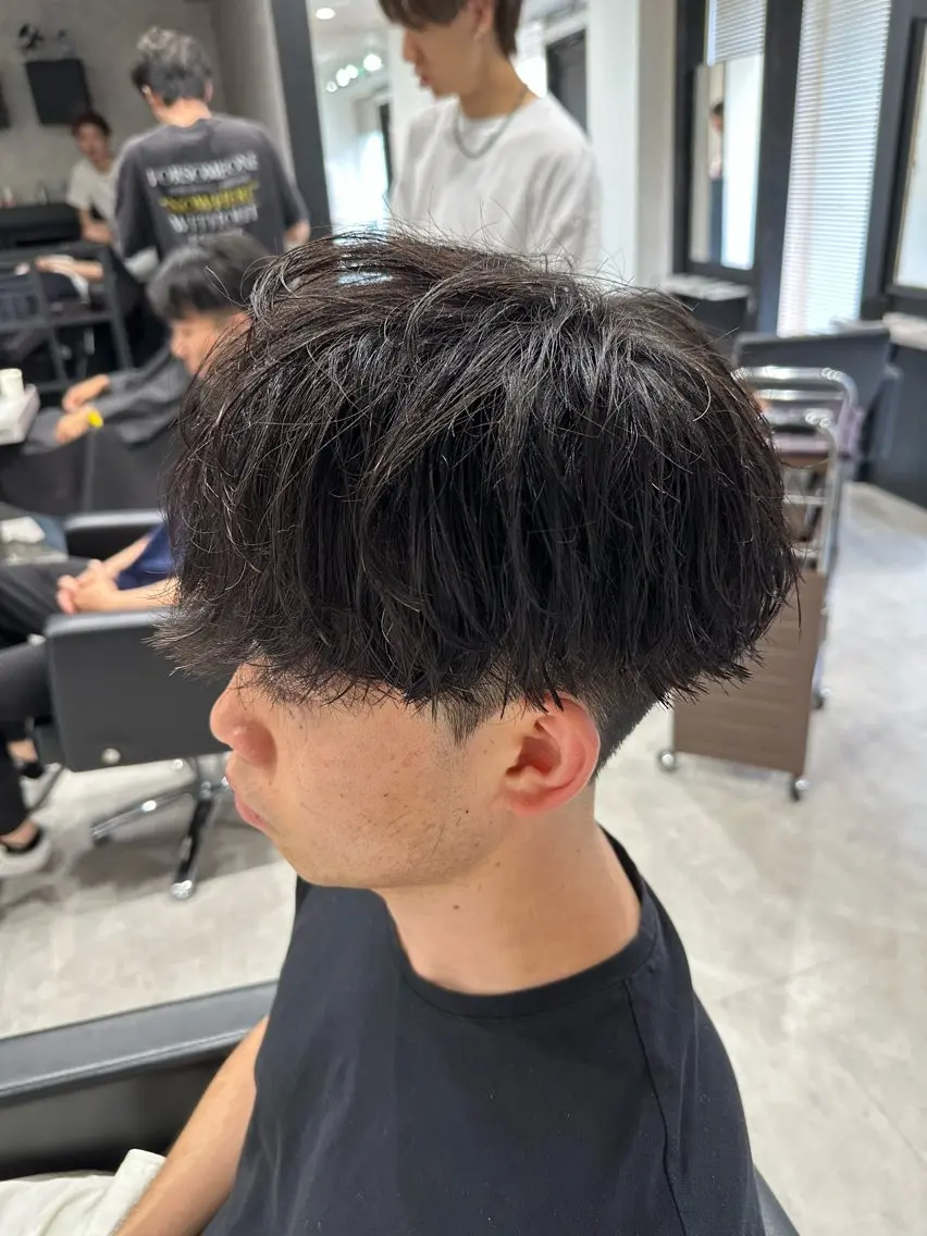 ショート パーマ メンズ メンズパーマ カット パーマ ユウ🪄 パーマ指名No1のヘアスタイル