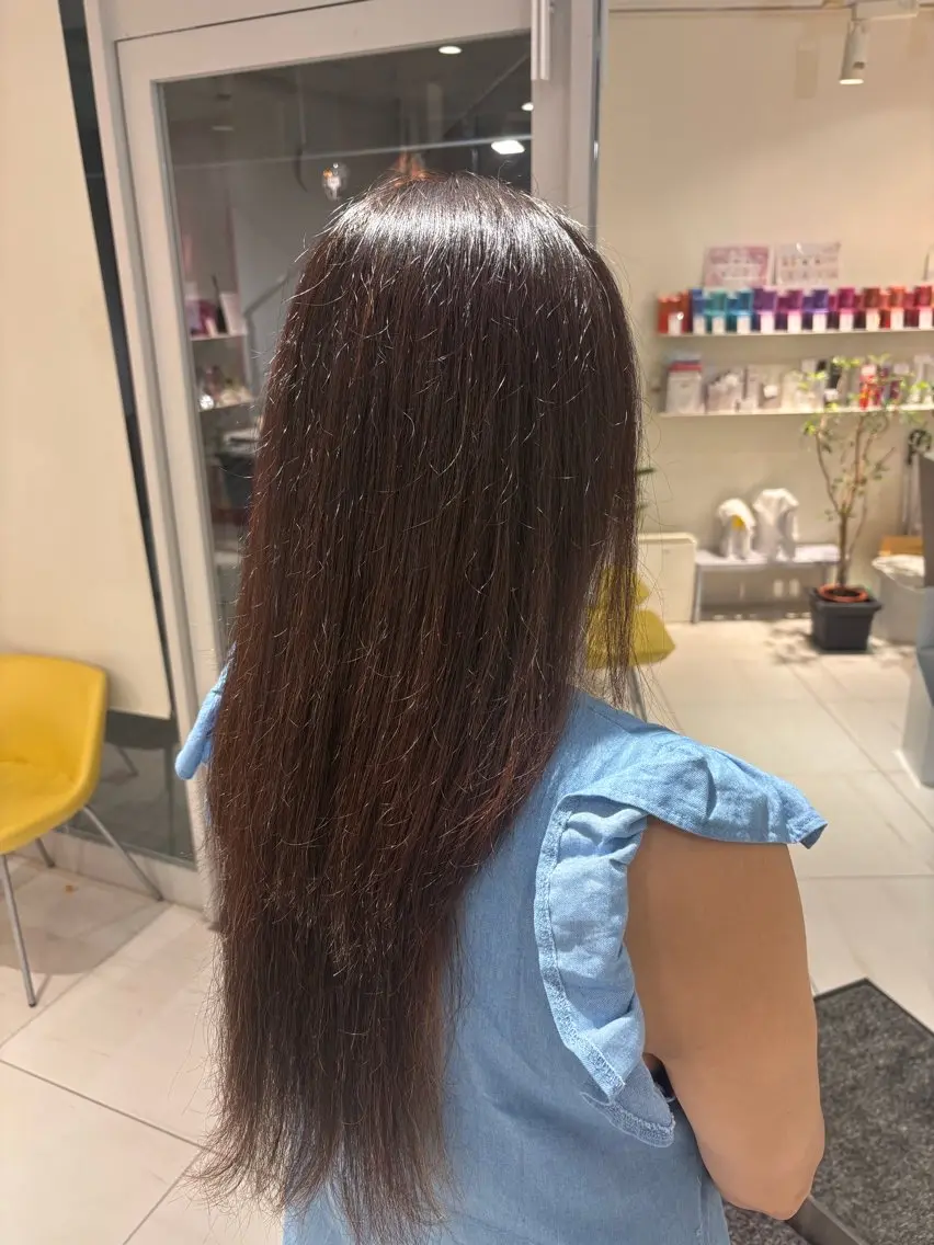 カラー 林 彩音のヘアスタイル
