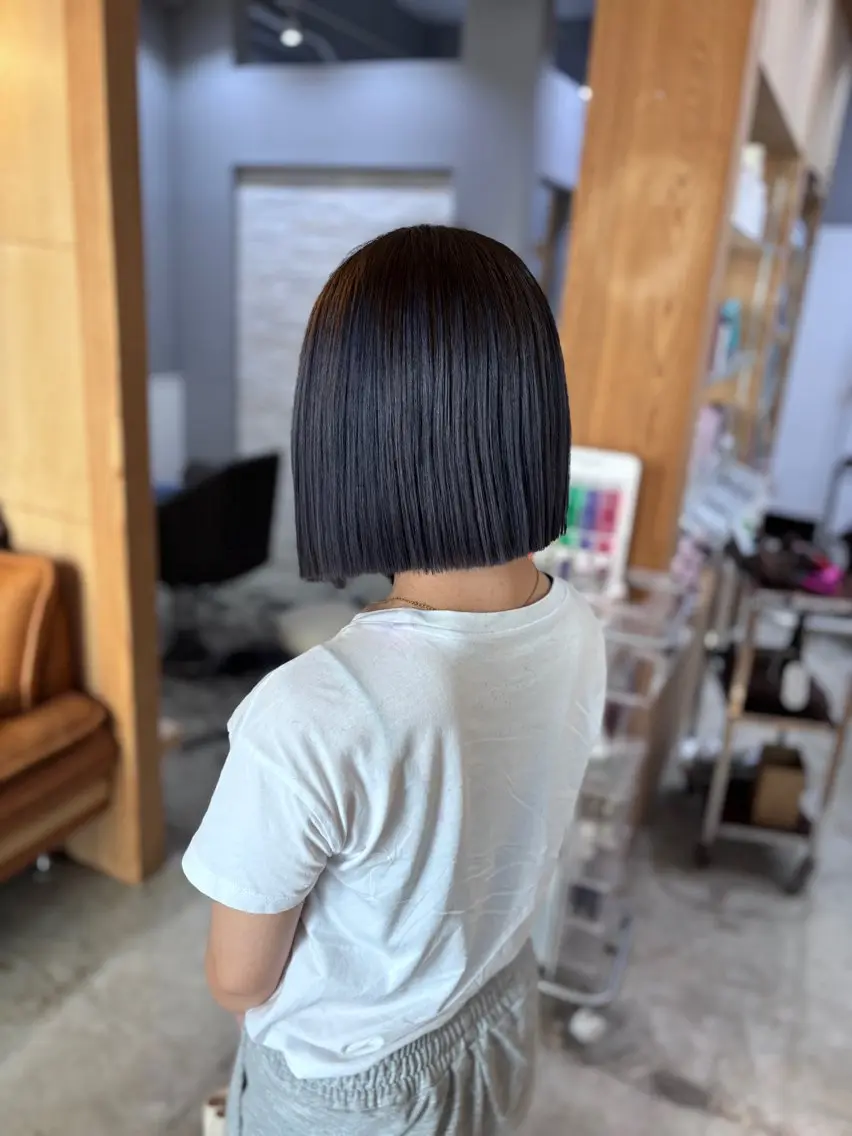 ショート 切りっぱなしボブ ボブ miloc naha ナナカのヘアスタイル