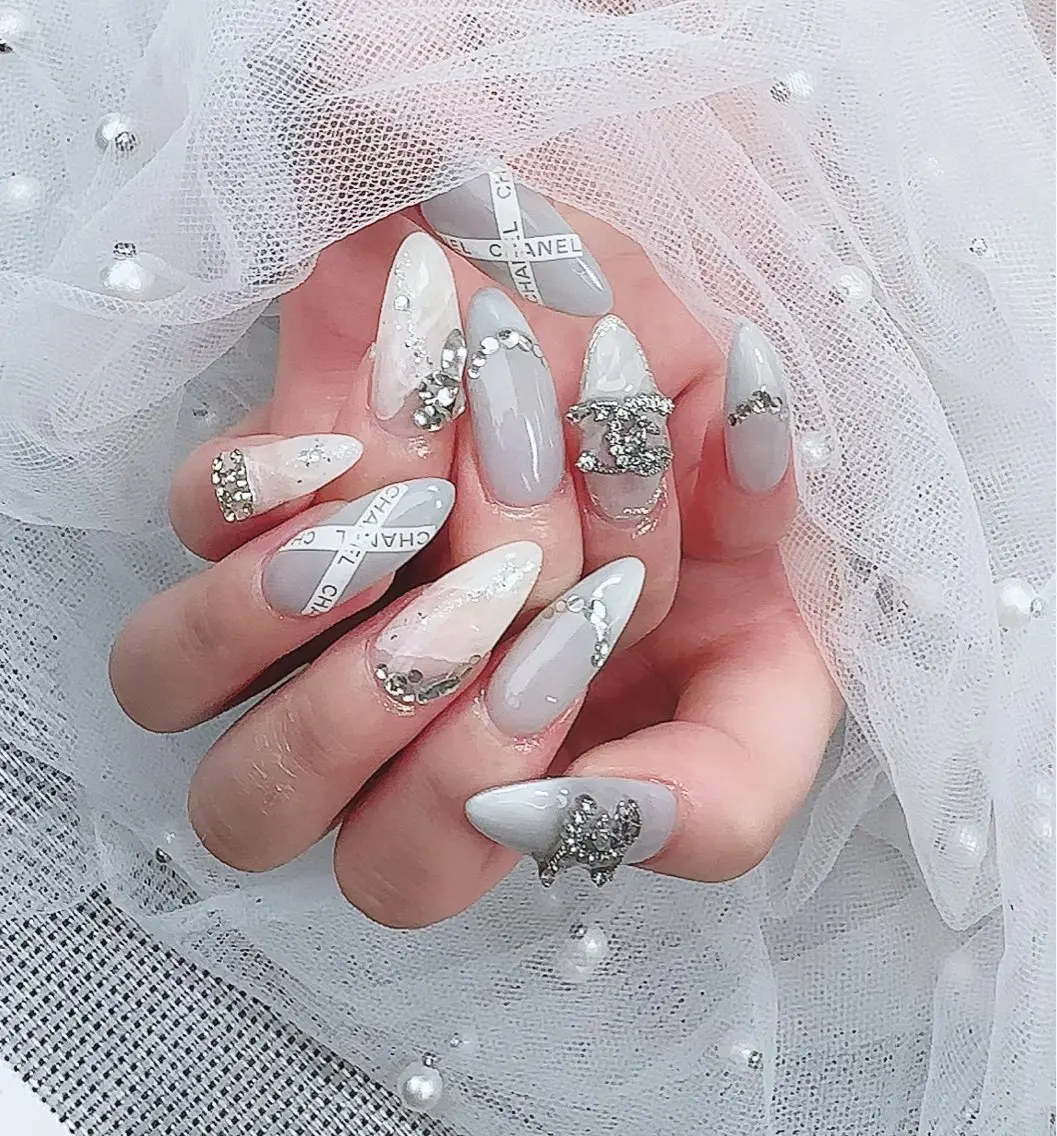 ネイル R salonのネイルデザイン