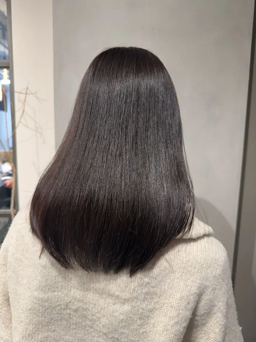 ミディアム カラー カット ヘアカラー 縮毛矯正 ハイトーン/うる艶 カラー Mioのヘアスタイル