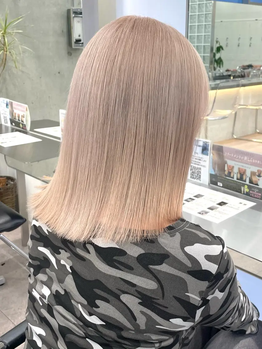 セミロング カラー ヘアカラー ブリーチなしダブル ブリーチカラー優海のヘアスタイル