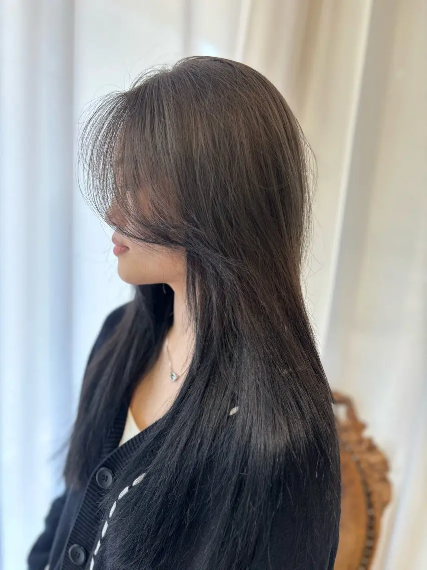 ロング ロングレイヤー 韓国風ヘア レイヤーカット ロング 伊藤 成美のヘアスタイル