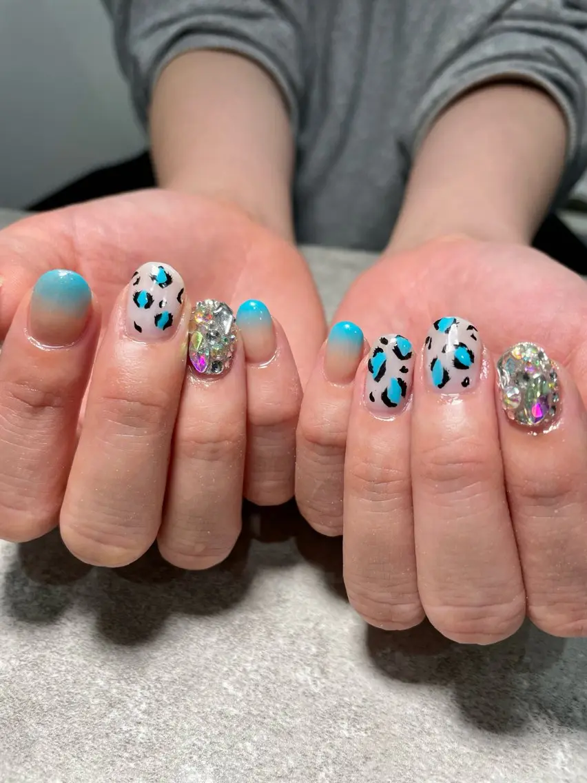 ネイル 持ち込み Raviliss ♡のネイルデザイン